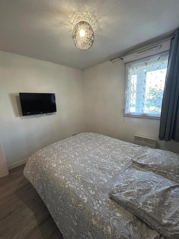 T2 cosy, calme et 2 Parking privé avec Piscine - 5