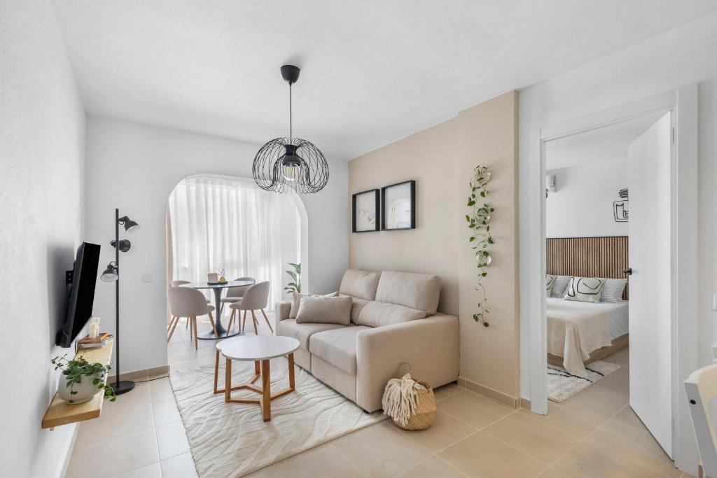 1BDR Studio 150m from Sea with Workspace - 4
