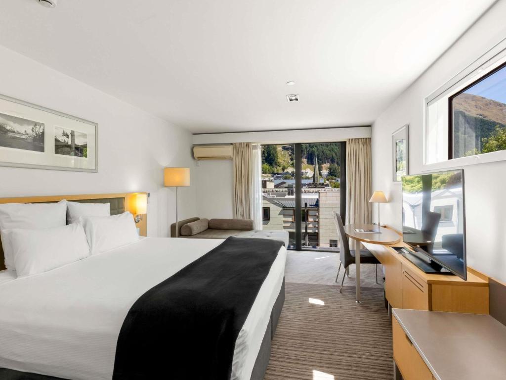 โนโวเทล ควีนส์ทาวน์ เลคไซด์ (Novotel Queenstown Lakeside)
