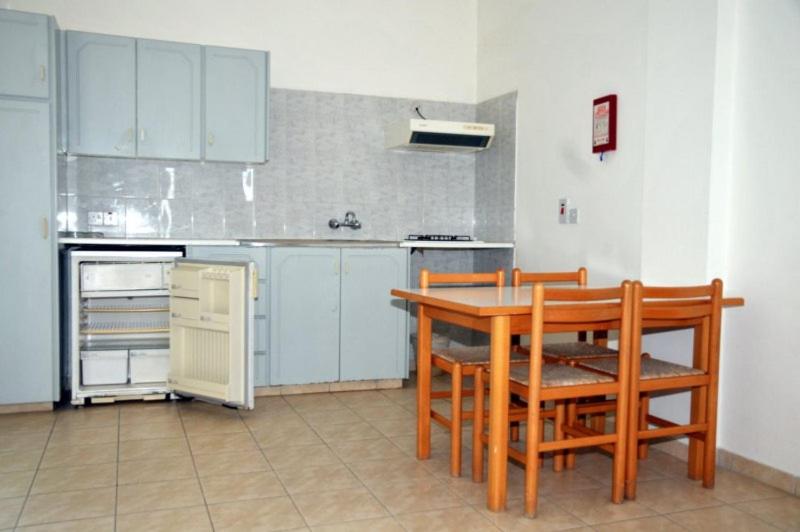 DebbieXenia Hotel Apartments Annex photo