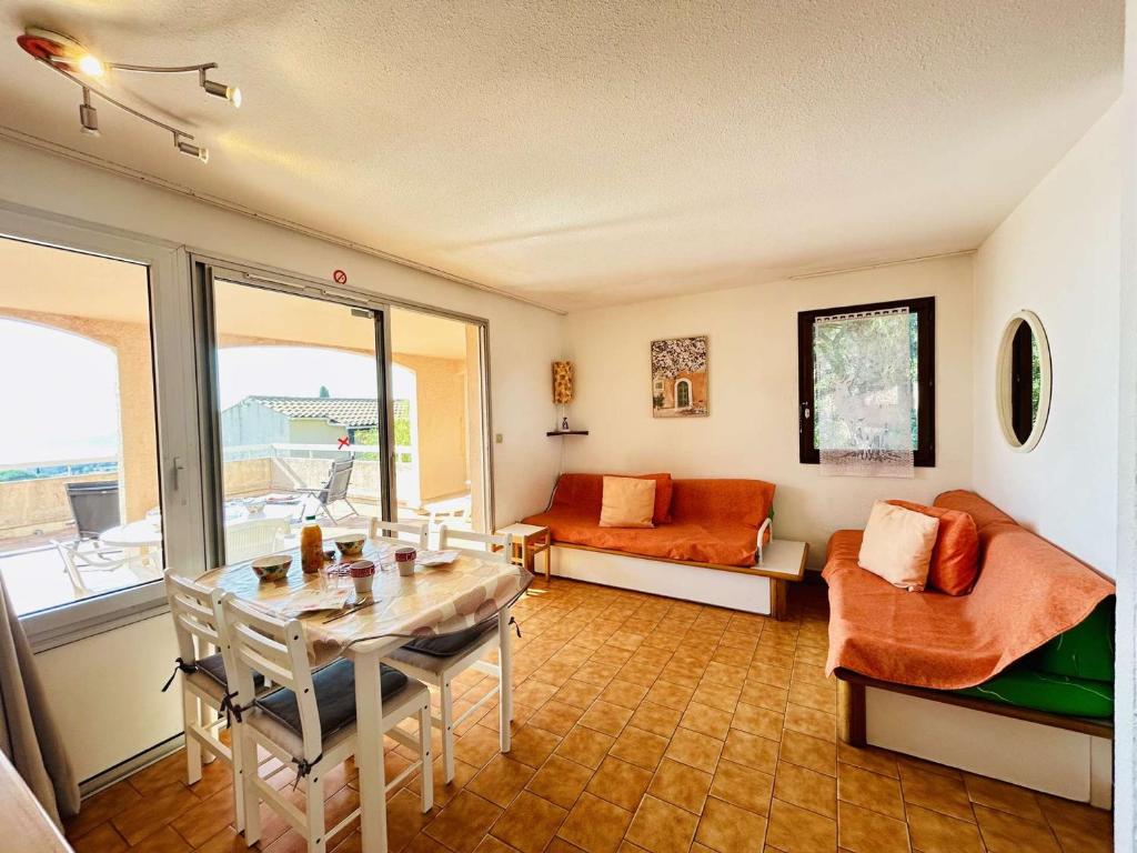 Appartement 2 pièces, terrasse vue mer, proche plage - FR-1-226-565 - 3