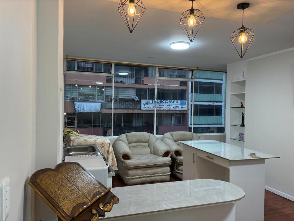 Central and bright apartment in the heart of Quito - 4