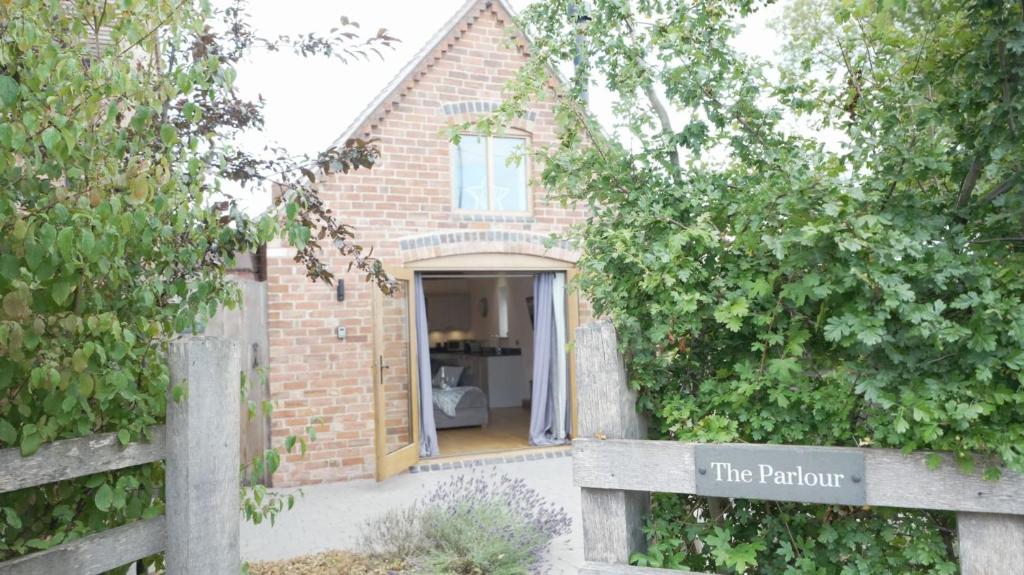 The Parlour, Bromsgrove