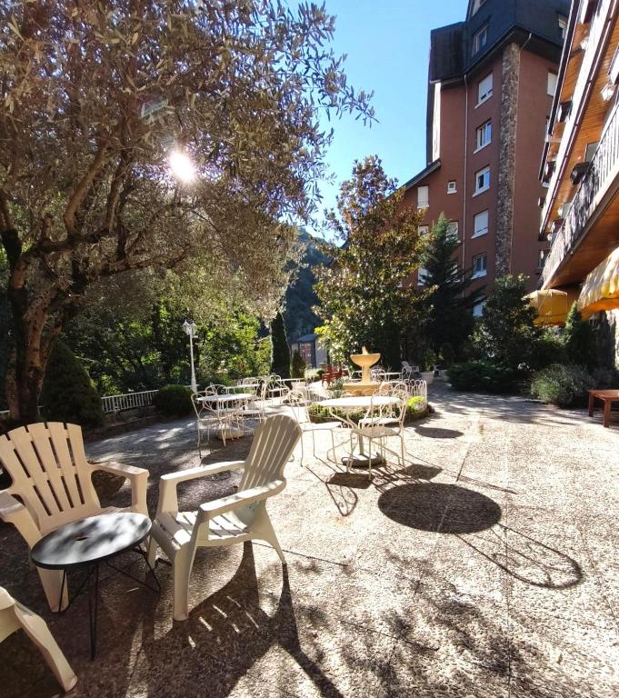 Garden, Hotel Sol-Park in Sant Julia de Loria