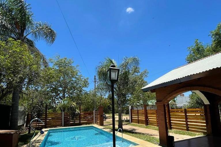 Casa con Pileta a Cuadras de la Playa, Paso de la Patria