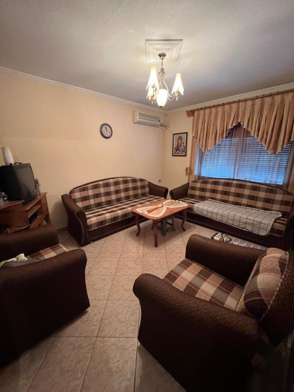 Magda Home, Gjirokastër