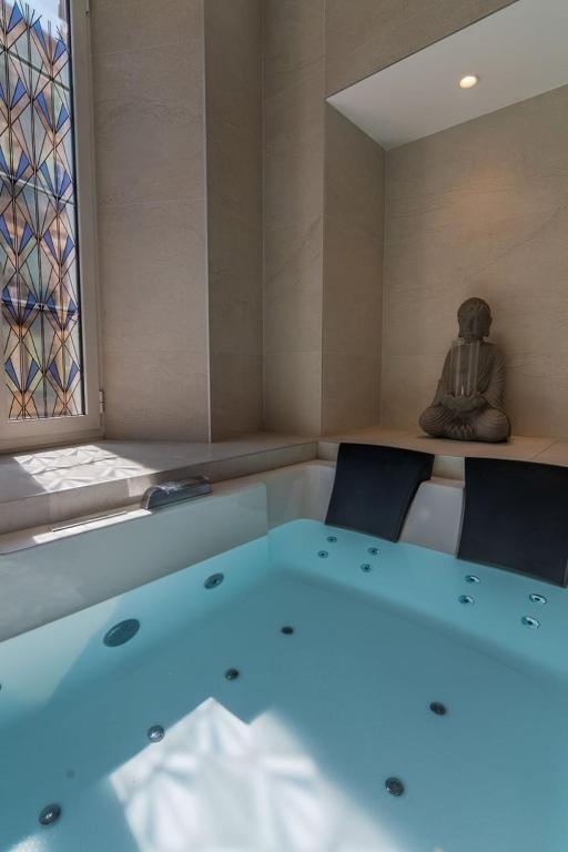 Magnifique appartement - Jacuzzi - Port de Nice - 5