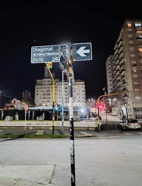 Departamento 4 ambientes Mar del Plata sobre Diagonal Dibu Martinez - 4