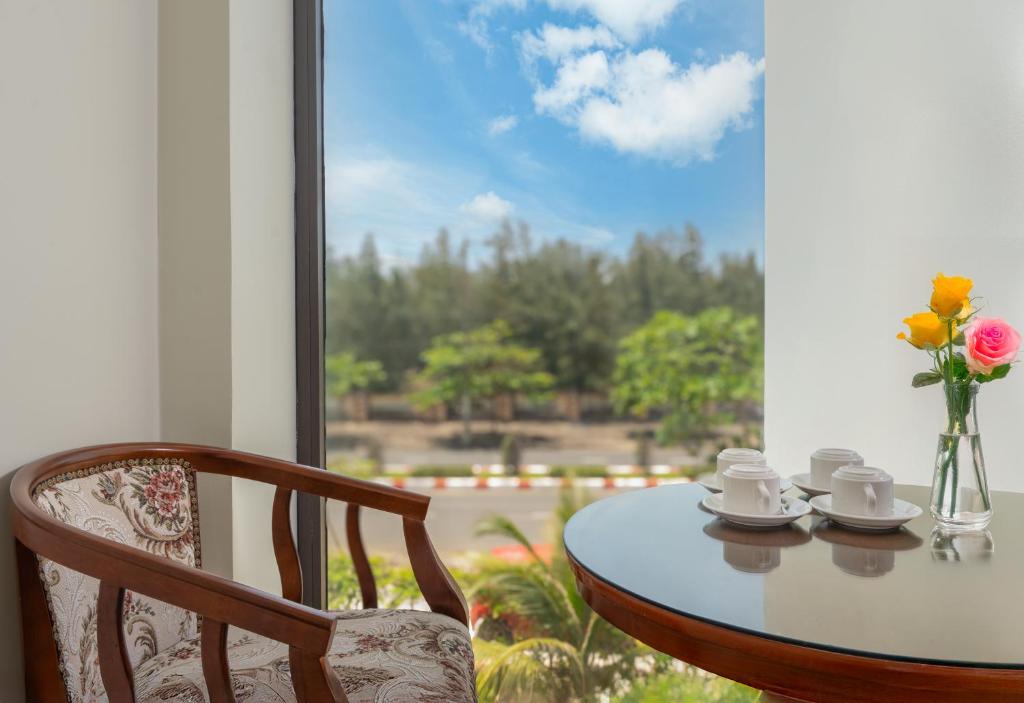 Karina Hotel, near the Beach, Phu Yen