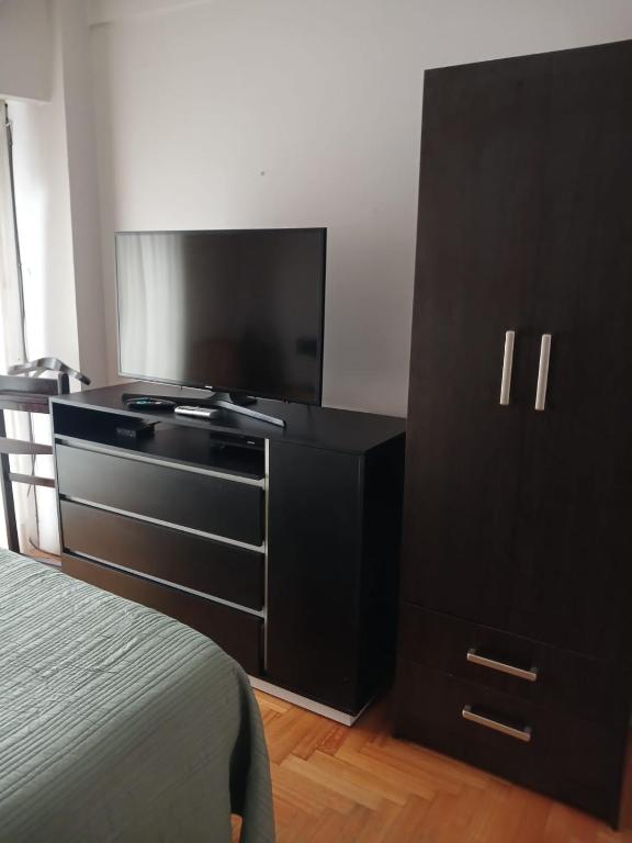 Departamento luminoso con balcón terraza y vista abierta - 4