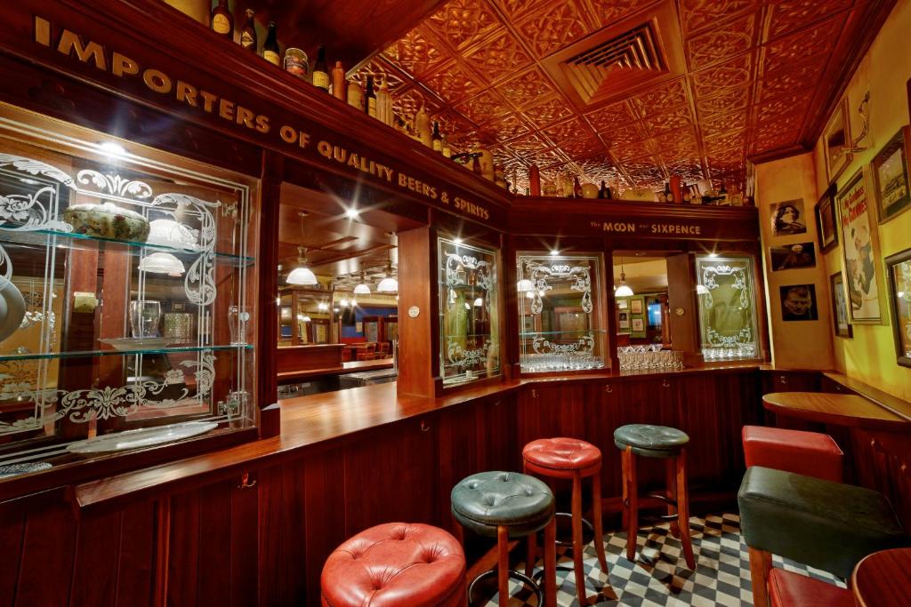 Bar/lounge
