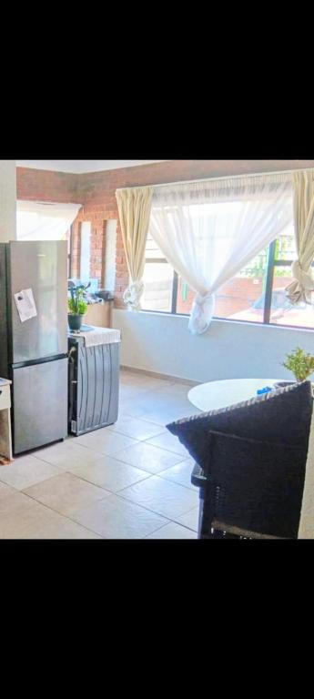 Cozy, Bright Home Away From Home, Ballito