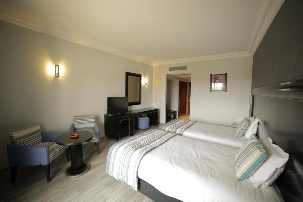 Hotel Suisse photo