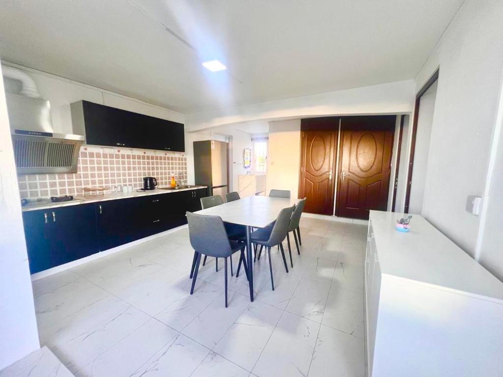 Soleil couchant Appt 8, Flic-en-Flac