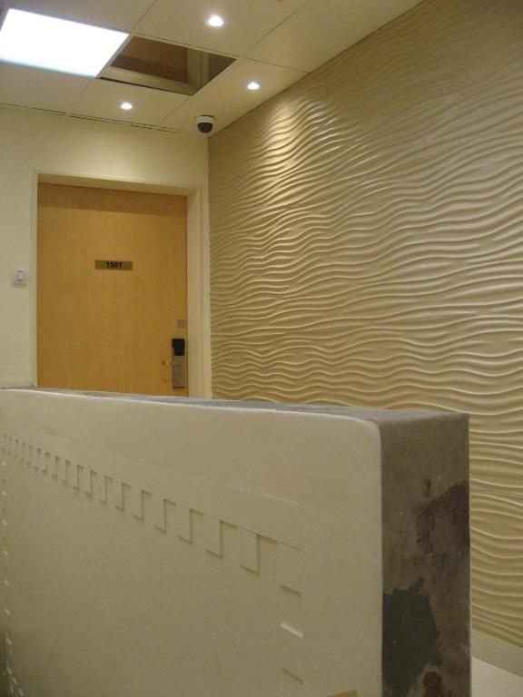 Front desk [24-hour]