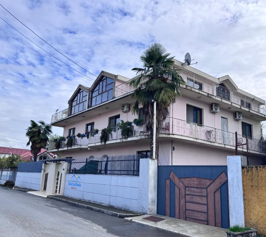 Blissful Hostel, Skadar