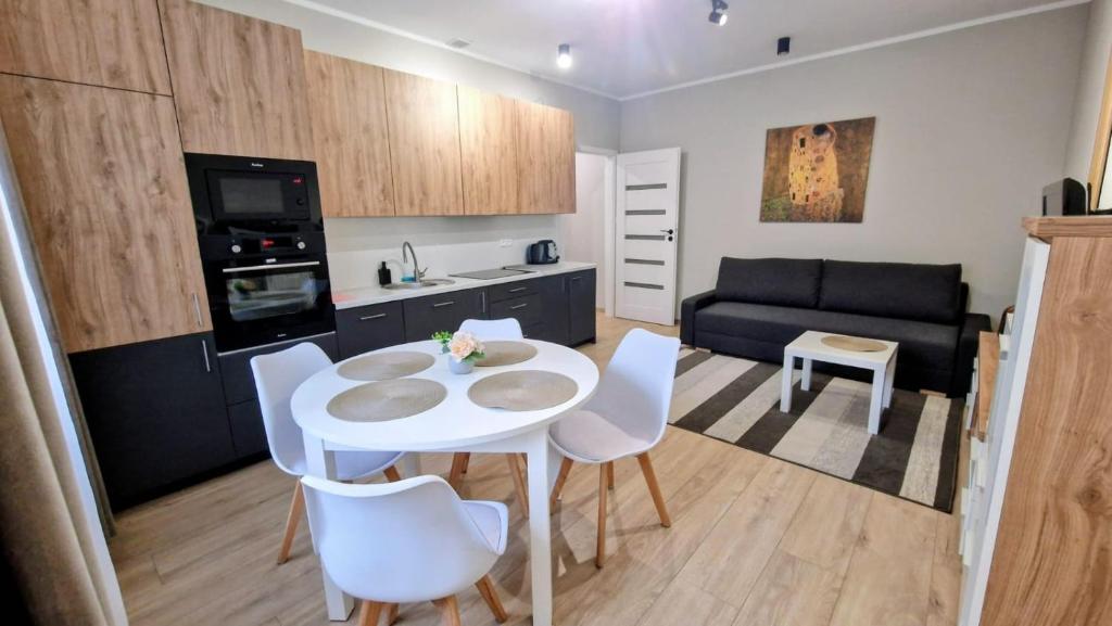 Sienkiewicza at Piotrkowska Central Apartment, Lodž