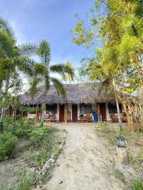 คอรัลเคย์รีสอร์ท, ไอเอ็นซี (Coral Cay Resort, Inc.)
