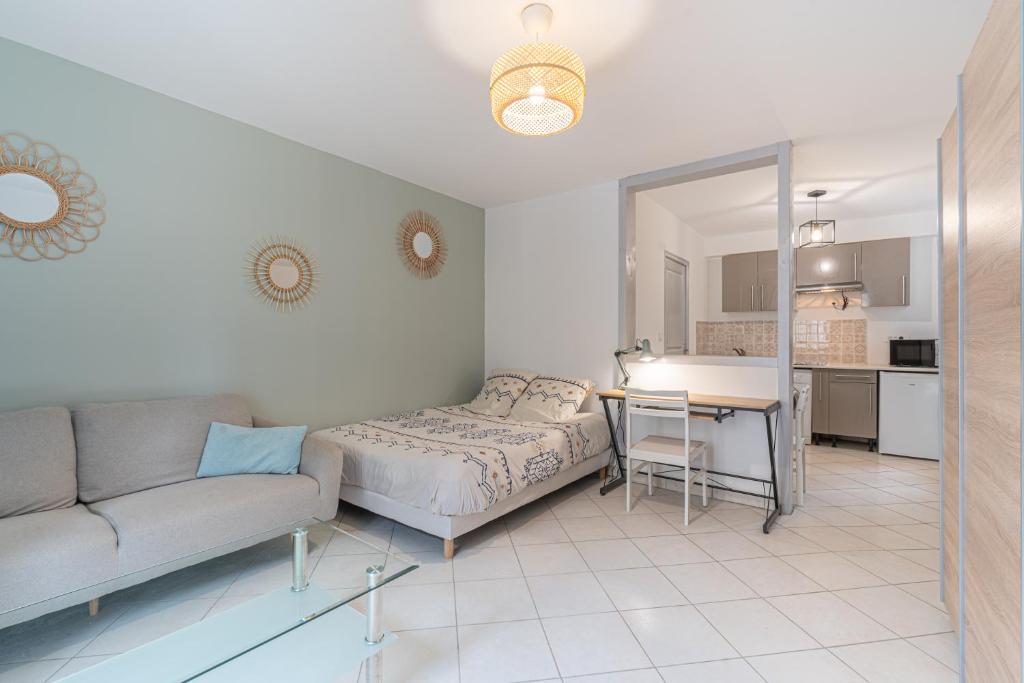 L'escapade Sauge - Welc'Home - Proche gare et centre-ville, WIFI, calme et confort - 1