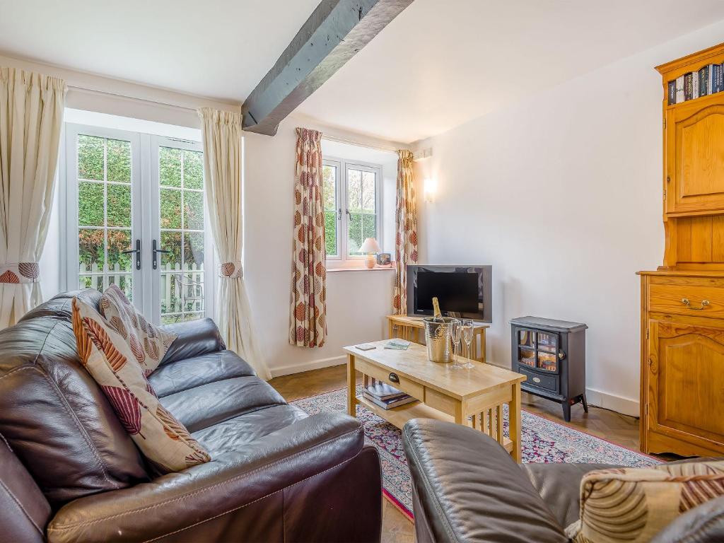 Horseshoe Cottage-Uk37360, Lympsham