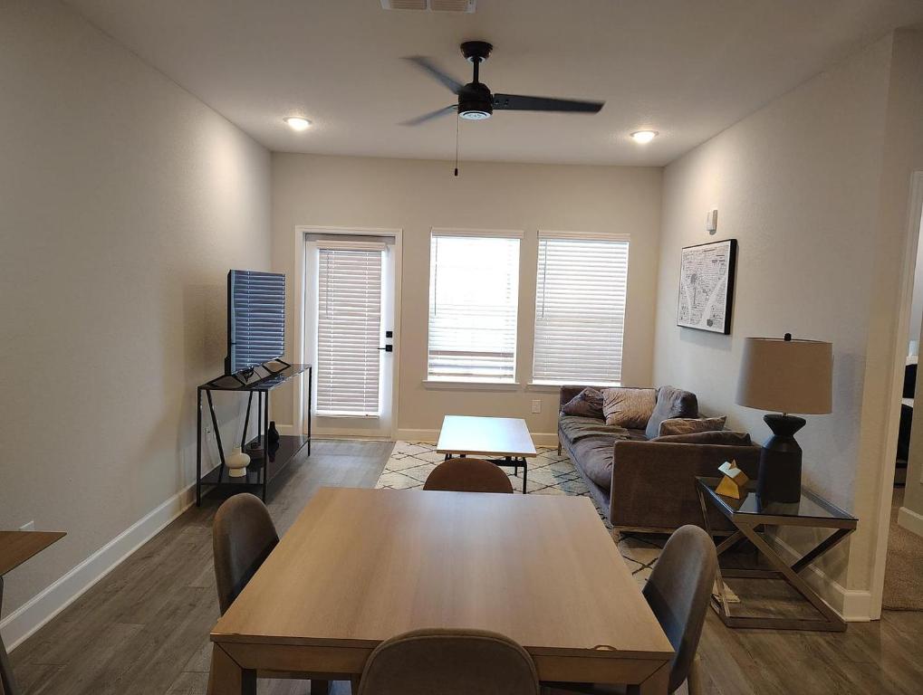 Landing at Vanguard - 2 Bedrooms in Newberry, Newberry