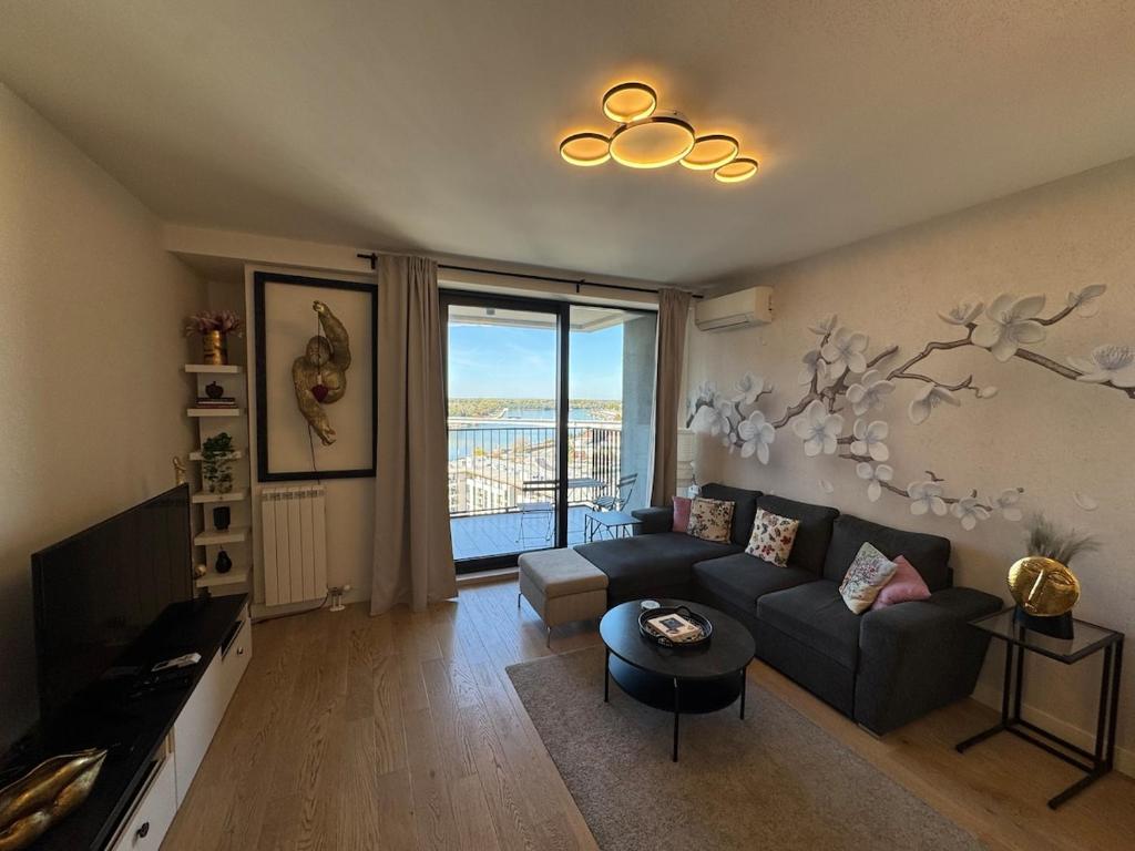 BW Elegant Riverview, Bělehrad