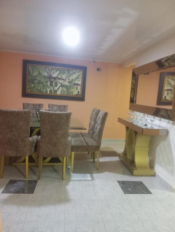 Confortable con capacidad para grupos de 11 personas - 2