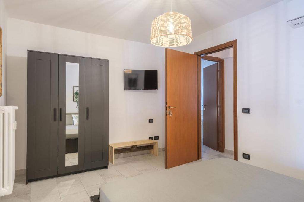 [Style and Comfort in the Heart of the City] - 5