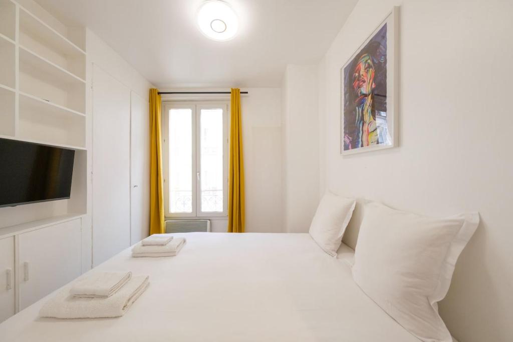 Bright Apartment - Sacré Coeur Basilica - 3