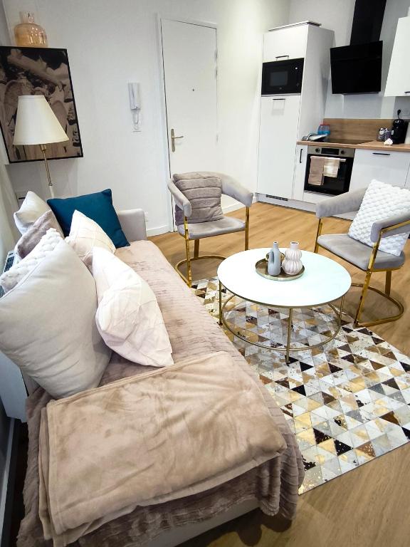 Appartement Cosy Centre Ville De Reims - 4