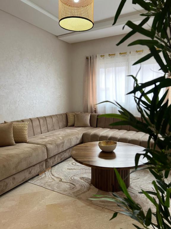 Appartement neuf & moderne avec clim, piscine & balcon,Proche Jemaa el-Fna & Guéliz, Marakéš