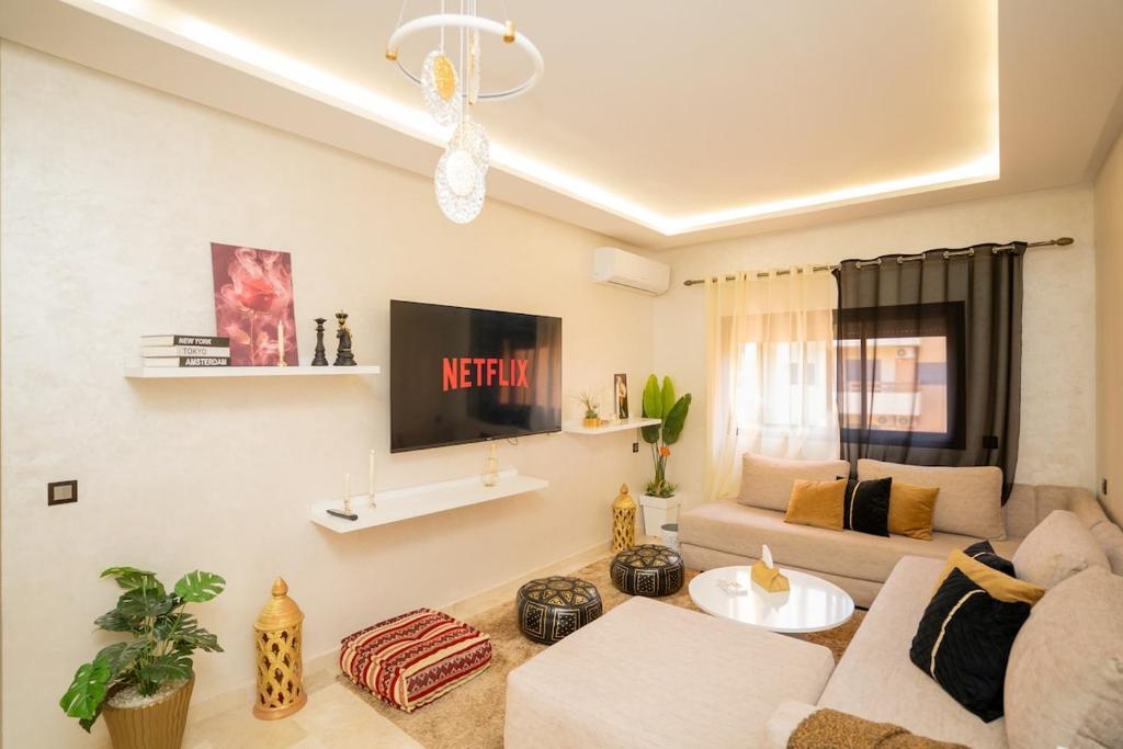Luxury 2BR Apt, with pool, Marakéš