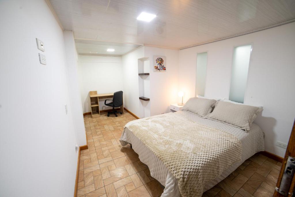 Calle Real House - 4