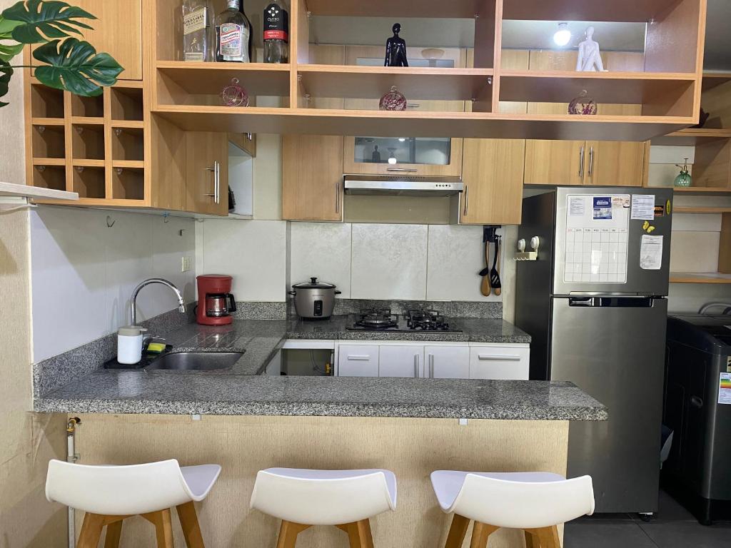 Departamento moderno con buena ubicación - 1