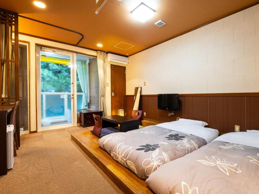 Hotel Casual Euro