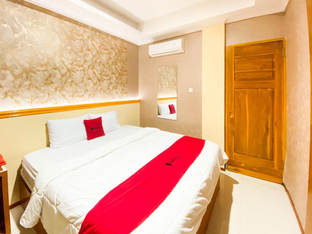 RedDoorz at The Canal Homestay Probolinggo, Probolinggo