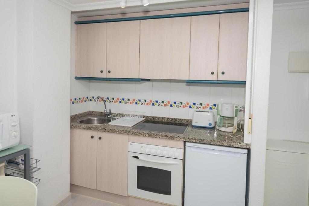 Appartement équipé Calpe Espagne 4 couchages, terrasse, piscines, climatisation, garage, WIFI gratuit - 3
