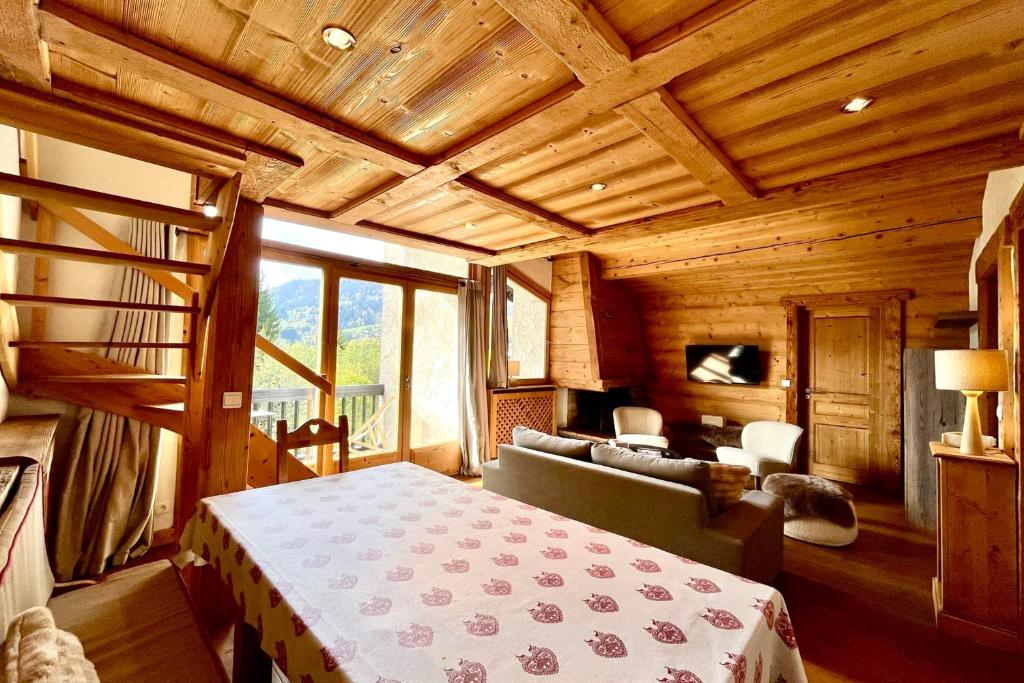 Charming Alpine Apartment in Megève Mountain View - 3