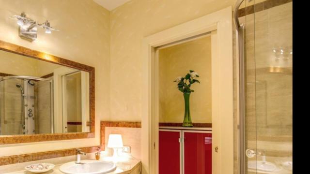 Grand Master Suites - 5