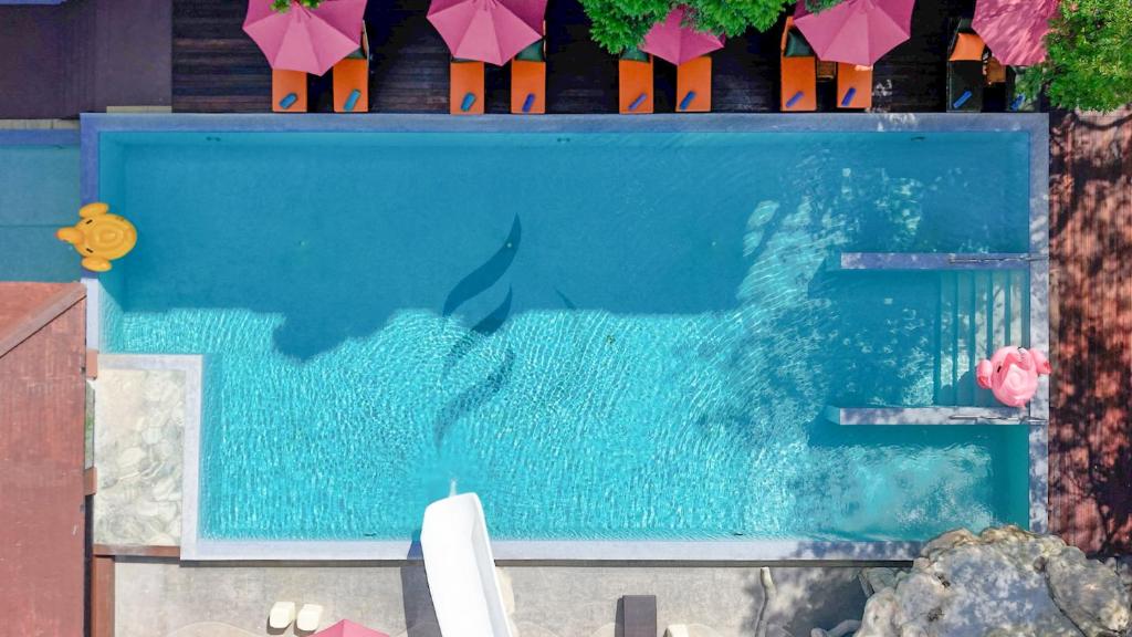 Phuvaree Resort, Pláž Patong