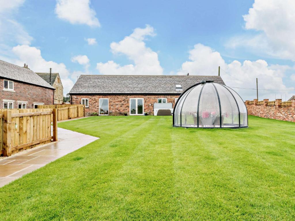 2 Bed in Wintersett 93235, Crofton