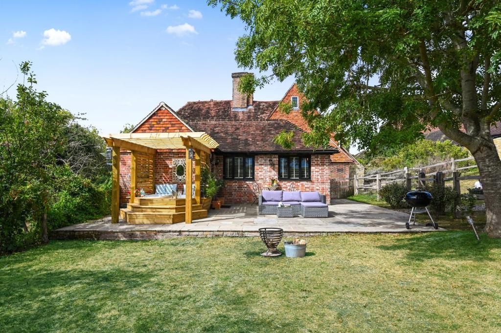 The Potting Shed, Hartfield