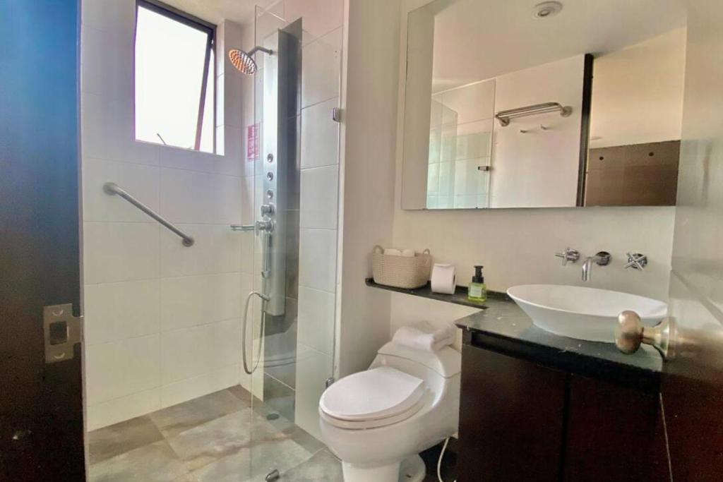 1Bed Apartment Sleeps 2 with Free Parking & Wifi - 3