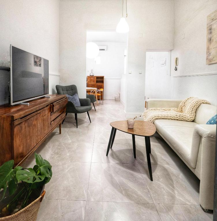Cozy APT WiFi 4 PAX 15 min Puerta del Sol - 4