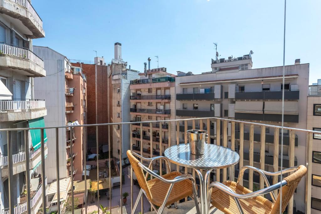 My Space Barcelona Pool City Center - 5