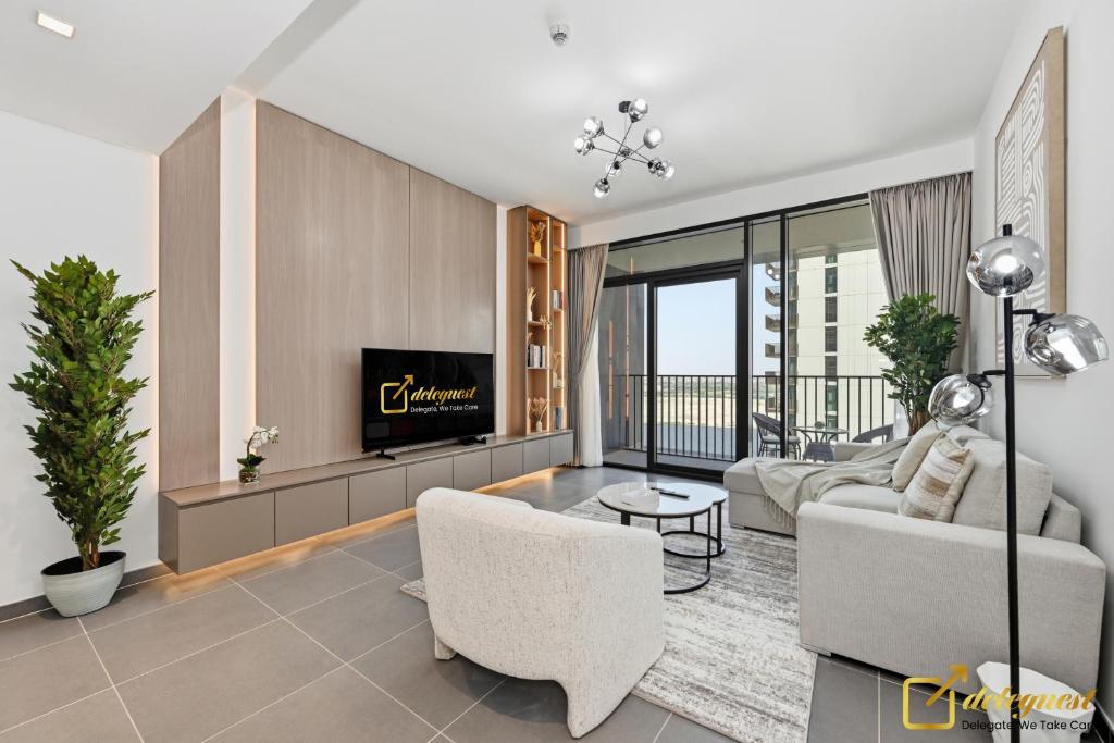 Premium 1BR with Panoramic Views Creek Harbour Steps from Creek Harbour Walk, Dubai