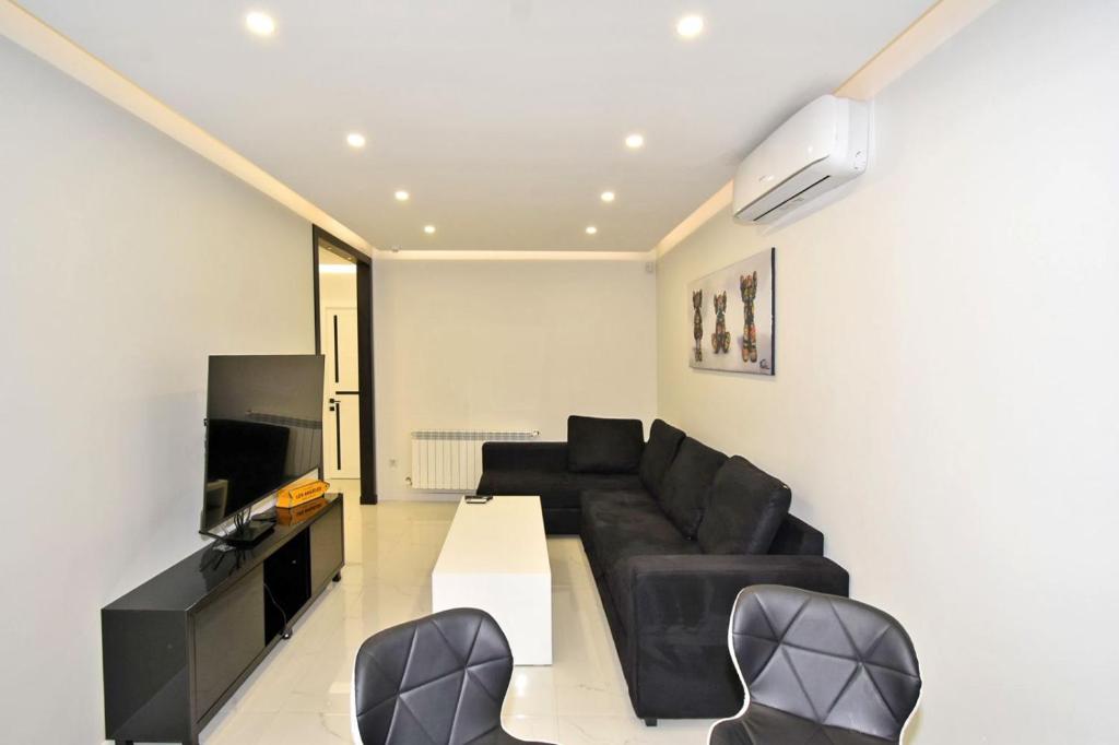 Saryan street, 1 bedroom Stylish apart SA222, Jerewan