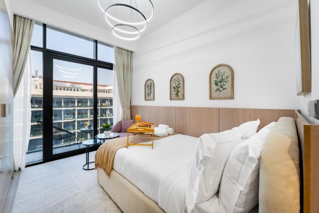 Livin' Holidays - Studio - Stylish Stay in Azizi, Dubaj