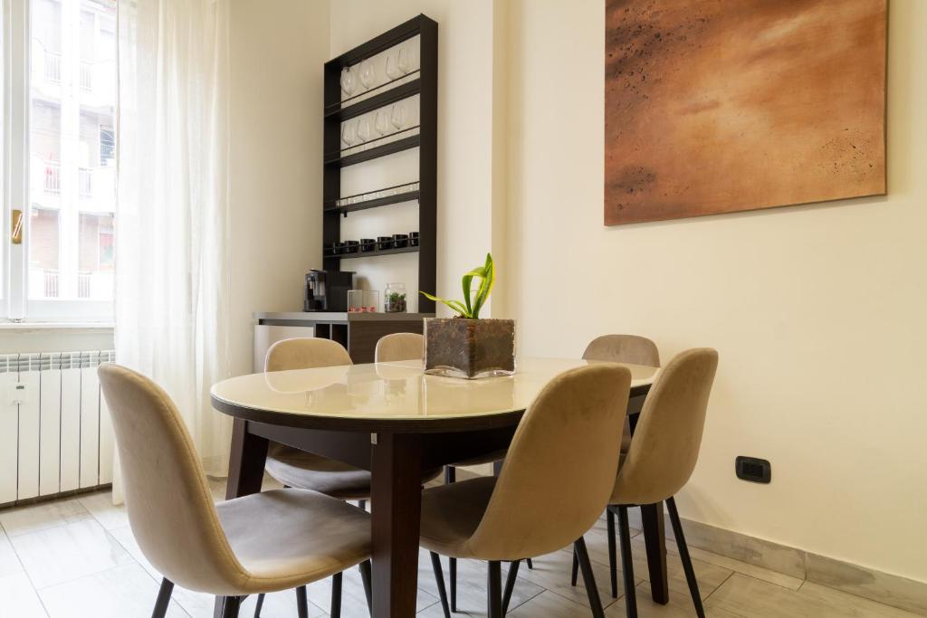 Stylish Stay in Bocconi with Patio - Porta Romana - 2