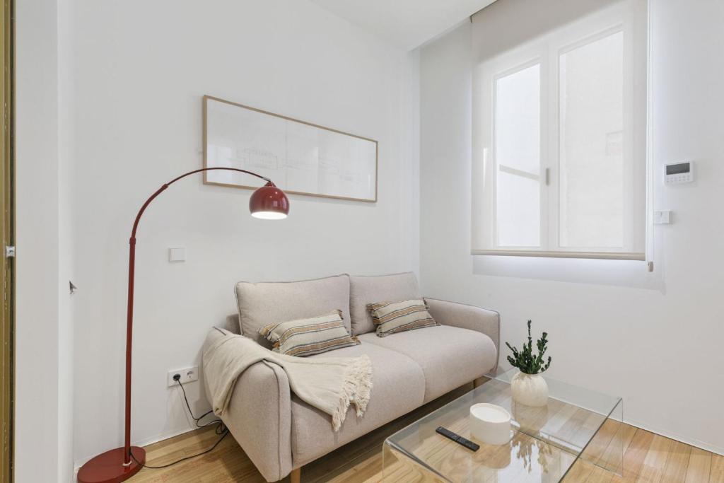 Bright New Studio Near Madrid City Center - 2